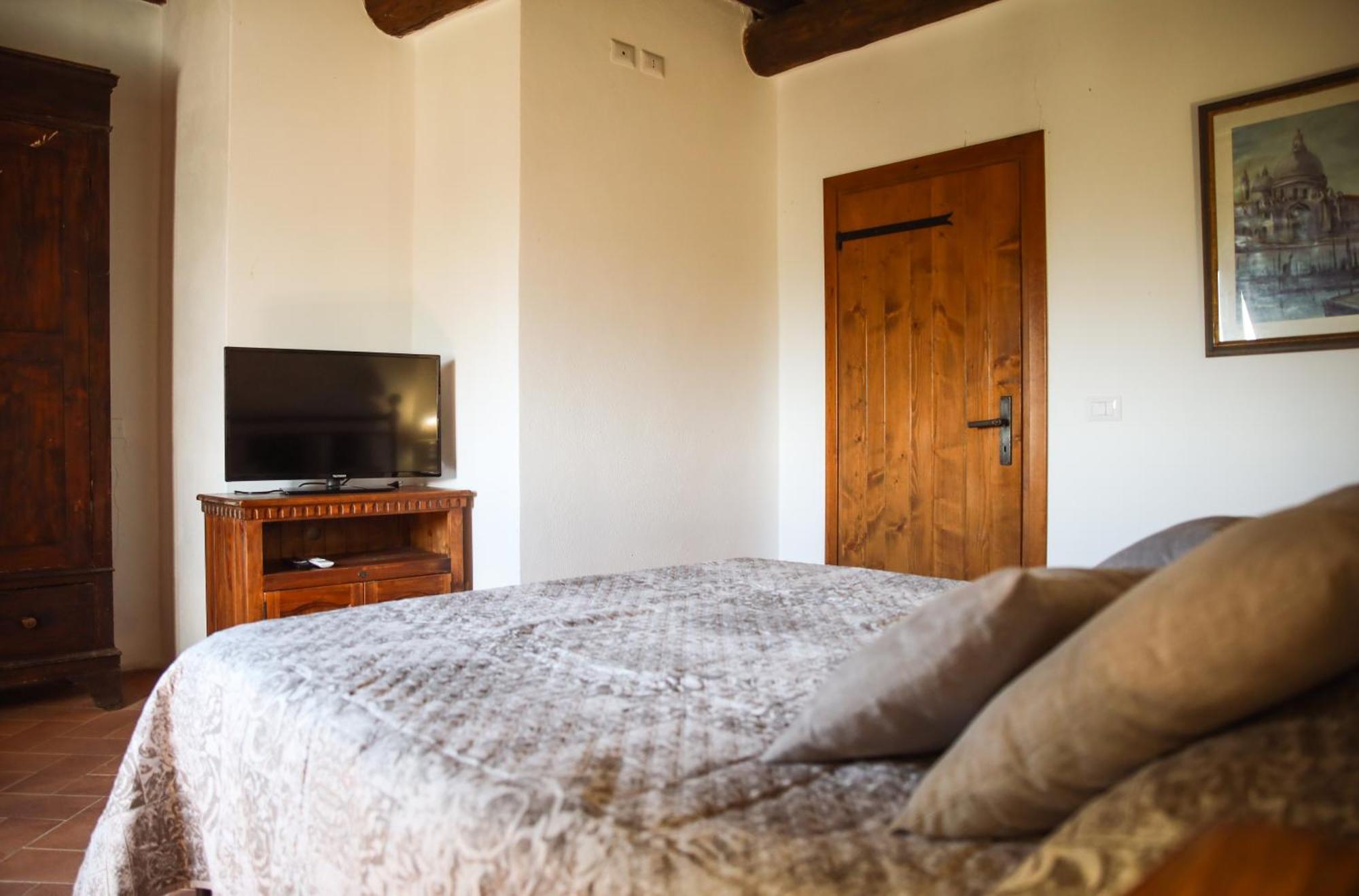 Гостевой дом Country House Poggio Aione Catabbio Экстерьер фото